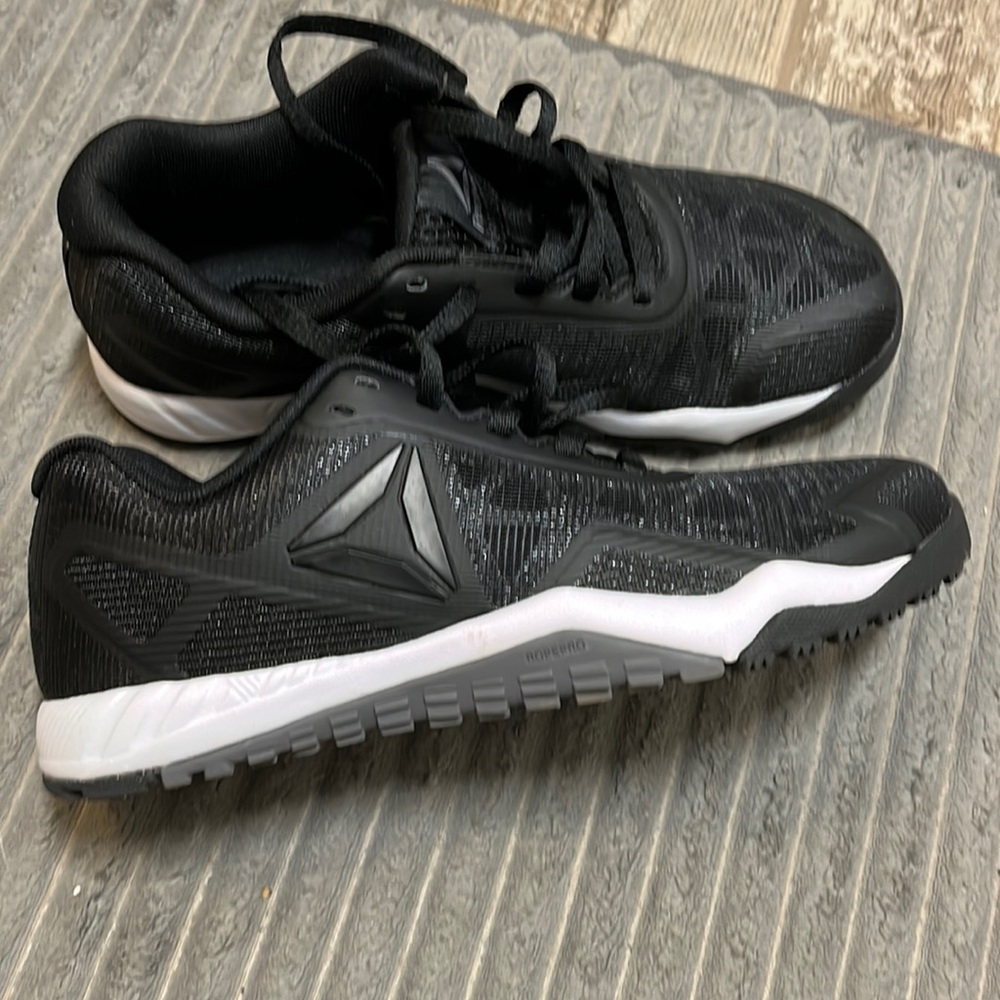 New black Reebok sneakers size 5.5- fits narrow.